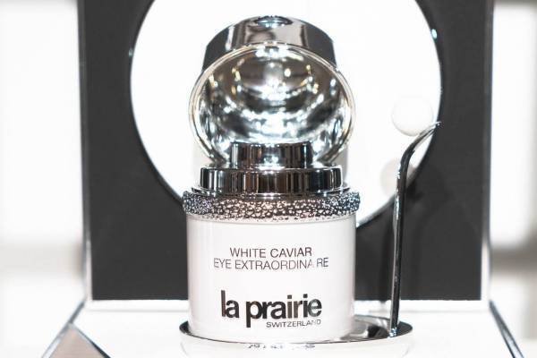 ラ･プレリー「ホワイトキャビア」新作アイクリーム、“みずみずしく輝く”引き締まった目もとへ