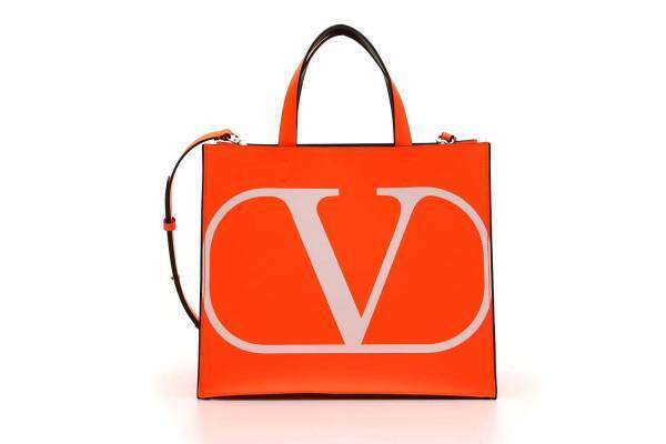 ヴァレンティノ、ジェイアール京都伊勢丹にウィメンズアクセサリーの新ストア - 限定“Vロゴ”トートも