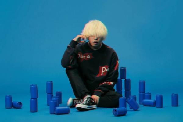 秋山黄色の1stフルアルバム「From DROPOUT」向井理主演ドラマ主題歌など全10曲収録