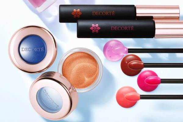 コスメデコルテ20年夏コスメ、“ほんのり湿度”のある新マット質感「アイグロウ ジェム」デビュー