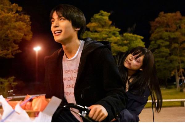 映画『砕け散るところを見せてあげる』中川大志＆石井杏奈W主演で、竹宮ゆゆこ人気小説映画化