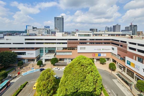 所沢駅直結の商業施設「グランエミオ所沢」に新たな約50店舗、西武ライオンズ公認“野球観戦”レストラン