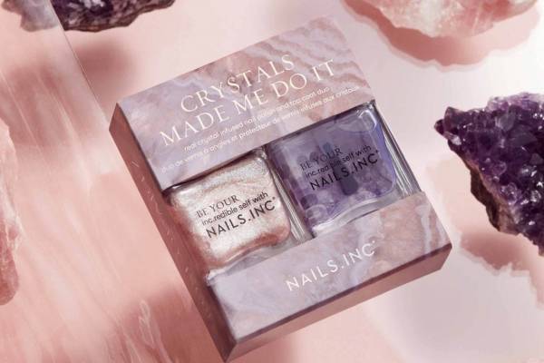 ネイルズ インク“天然石”ネイルキット、ローズクウォーツのような桜ピンク＆アメジスト配合トップコート