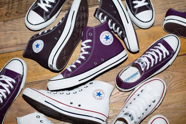 コンバースのスニーカー「オールスター US カラーズ HI / OX」洗い加工でヴィンテージ感を演出