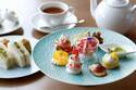 東京會舘の春限定アフタヌーンティー - さくらマカロンやムース、抹茶ケーキなど