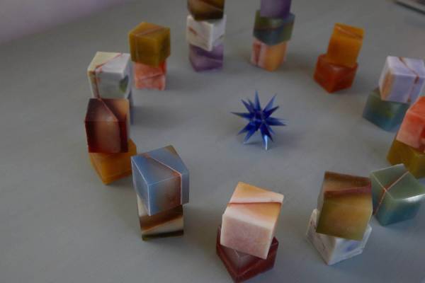 “星座”をモチーフにしたキューブ型石鹸「コズミックキューブ」9.kyuuから新登場