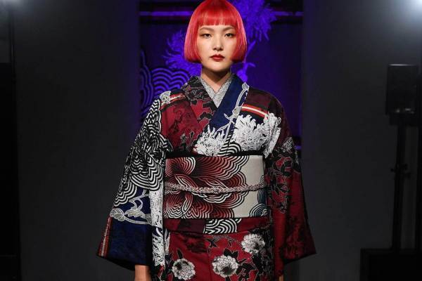 ジョウタロウ サイトウ 2020年秋冬コレクション - “霧の帝国”で纏う魅惑的な着物