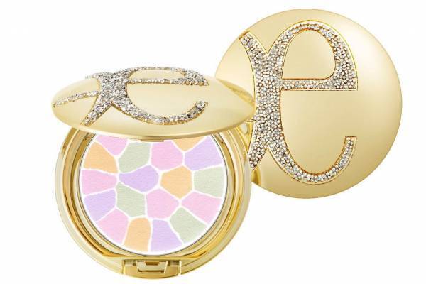 エレガンスの人気フェイスパウダーが「スワロフスキー・クリスタル」の限定コンパクトに