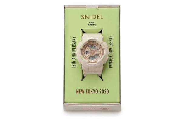 スナイデル「BABY-G」コラボ腕時計、ピンクベージュのボディ×ライムカラーのロゴ