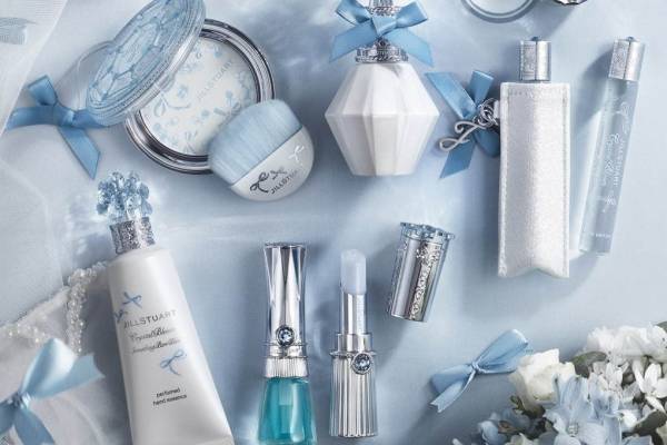 ジルスチュアート“ウエディング”が着想のフレグランス&ピンクに変わるティントリップ