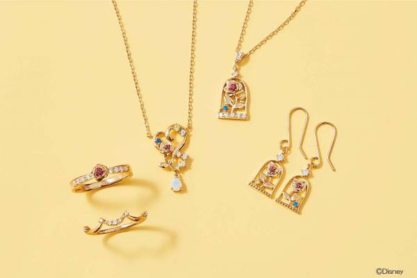 サマンサシルヴァからディズニー「美女と野獣」モチーフのジュエリー、ベルのドレス＆薔薇のリングやピアス