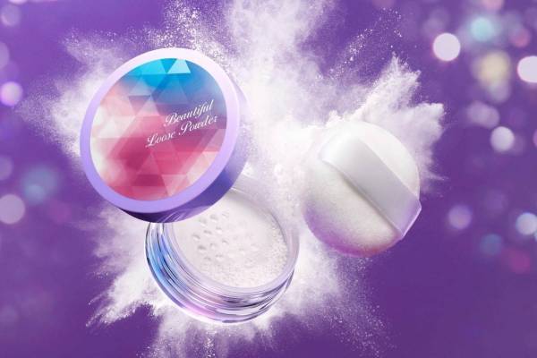 ファシオ“皮脂・テカリ”をコントロール、グラデカラーの「魔法のフェイスパウダー」