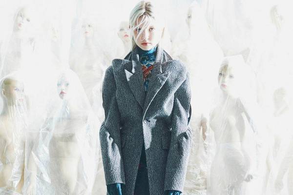 ケイスケヨシダ 2020年秋冬コレクション - 不確かな身体、“わたし”の存在を確かめる