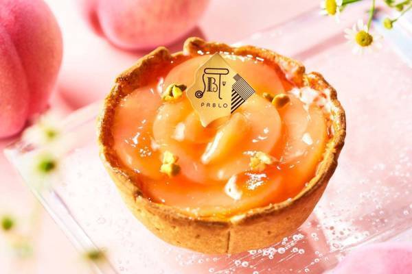 パブロの“白桃×ヨーグルト”期間限定チーズタルト、甘くジューシーな白桃をふんだんに