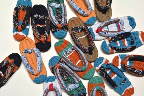 フィルメランジェ“落ち布”素材のルームシューズ、履物専門店「履物 関づか」とコラボ