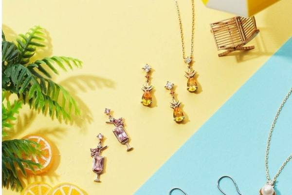 サマンサシルヴァ“パイナップル＆熱帯魚”モチーフの新作ジュエリー、透け感ストーンのピアスなど