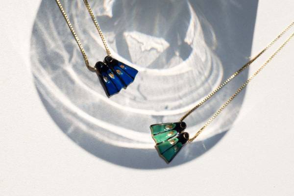 アリータの“海を楽しむ”アクセサリー、ダイバーや海のいきもの達をモチーフに