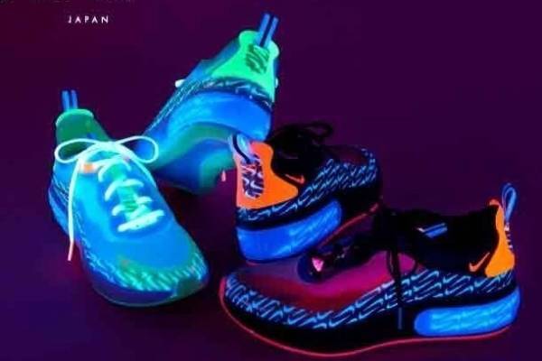 “ブラックライトで光る”シースルースニーカー「ナイキ エア マックス ディア」ナージー限定発売