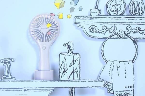 アフタヌーンティー・リビング“カラフル＆お手軽”ハンディファン - ストラップ付き、アロマ送風機能も