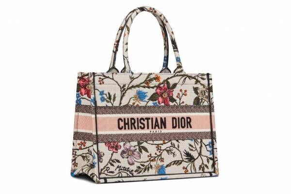 ディオール チャイナローズが咲く新作 ローザ ムタビリス ブックトートやパンプスなど 年5月10日 ウーマンエキサイト 1 2