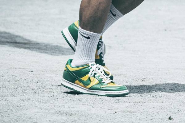 ナイキのスニーカー「ナイキ ダンク」“ブラジル”カラーなど新色3種、アンディフィーテッドで発売