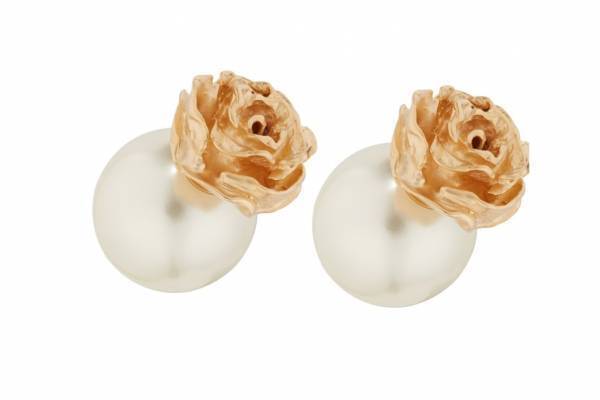 ディオールの人気ジュエリー「トライバル」ムッシュの愛した“バラ”モチーフの新作ピアス登場