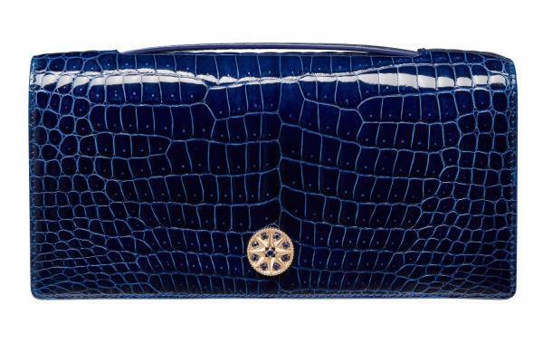 ディオールから、ファイン ジュエリー輝く新作クラッチ「ジェム バッグ」製作裏も公開