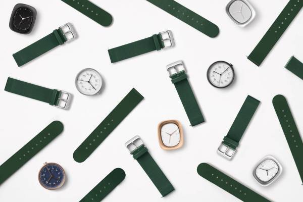 デザインオフィスnendoの新作腕時計ストラップ、飛行機の窓や定規モチーフの腕時計に付け替え可能
