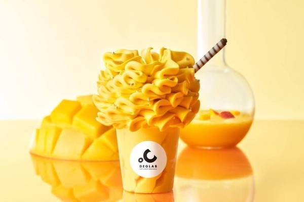 ディグラボ「真夏のフレッシュマンゴー」エアリーソフトクリーム、究極のふわふわ食感×濃厚マンゴー