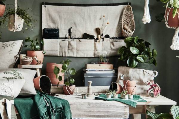 イケアから屋内ガーデニングを楽しむ「ボータニスク」吊り下げるハンギングプランターや鉢カバー