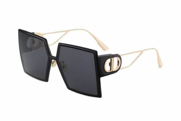 ディオールの新作サングラス、ビッグレンズ＆ブランドの頭文字を模ったテンプル