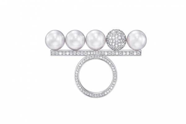 TASAKI新作ジュエリー「バランス 10」“パール＆ダイヤモンド”を用いたリング＆ネックレス