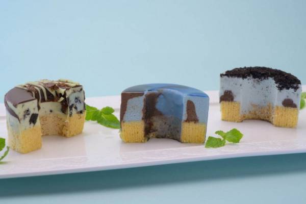 「せんねんの木」から3種のチョコミントバウムクーヘン、“追いミントソース”付きフレーバーも