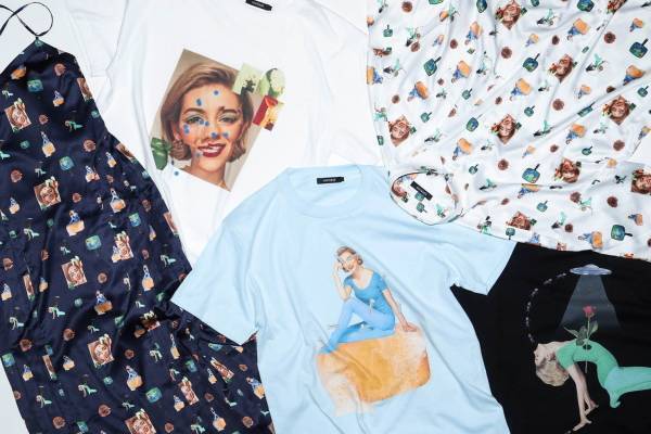 ラブレス×とんだ林蘭のTシャツやワンピース、“ひと昔前のヨガ”から着想したグラフィックをプリント