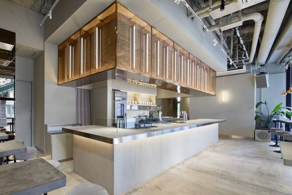 渋谷ミヤシタパーク「or」カフェ×ギャラリー×ミュージックバーの一体型施設、シャンパン自販機も