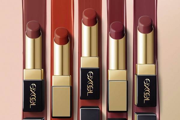 エクセル“リッチな深みカラー”とろける濃厚リップバーム＆シックな秋色ネイル