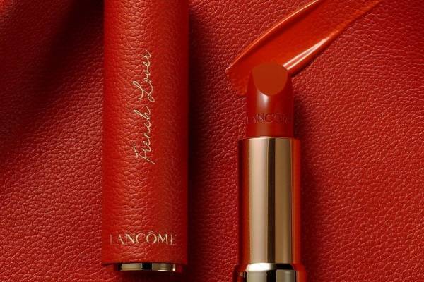 ランコム「ラプソリュ ルージュ」“デート”を彩るお守りリップ、“恋のスパイス”チリココアなど