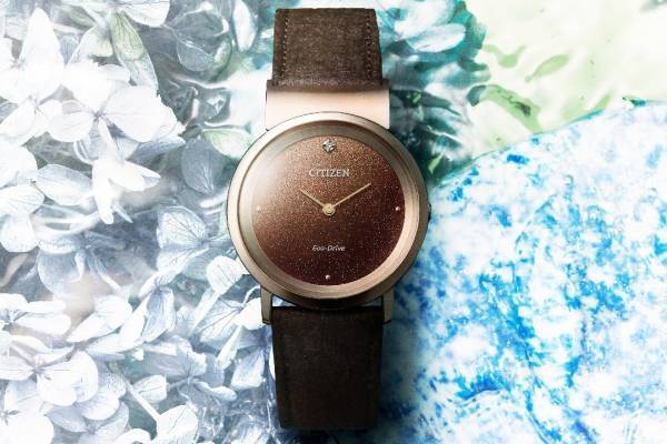 シチズン エルの腕時計「アンビリュナ」“朝日に染まる空”や“爽やかな風”着想の新作