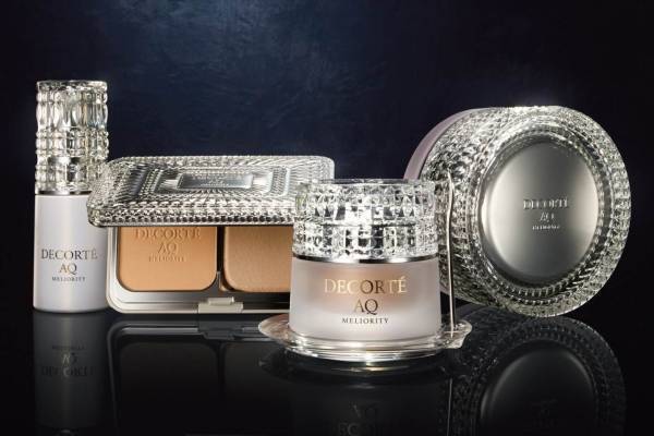 コスメデコルテ「AQ ミリオリティ」潤いたっぷり“美容液”ファンデ、ふっくらハリツヤ肌へ