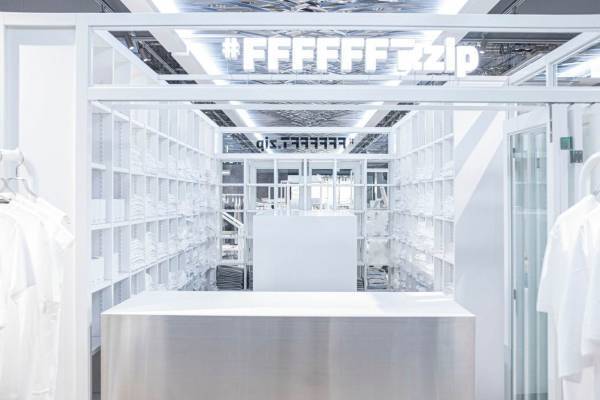 白無地Tシャツ専門店「シロティ」が渋谷・ミヤシタパークに、厳選約30ブランドを集積