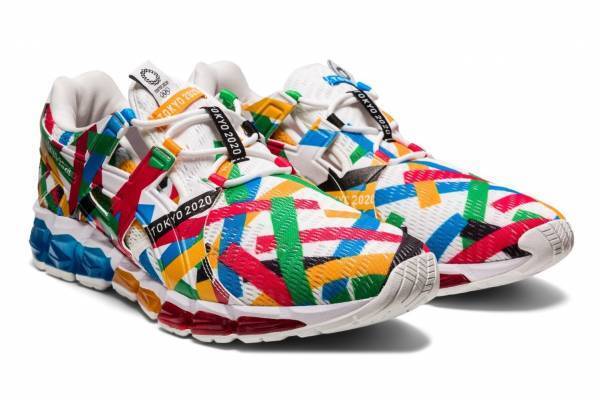 アシックスの“レインボー”スニーカー、オリンピックシンボルカラーの東京2020記念モデル