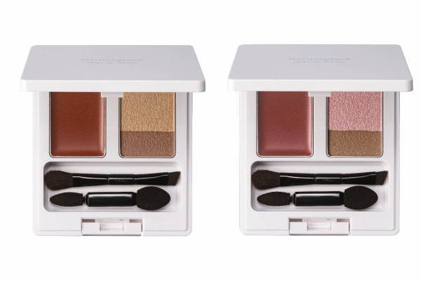 ナチュラグラッセ20年クリスマスコスメ“1品で5役”のマルチパレット、艶リップやふんわりアイカラーに