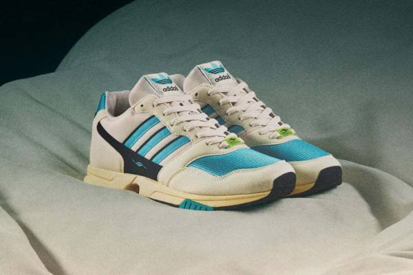 アディダス オリジナルスから鮮やかブルーのレトロスニーカー、全26足の「A-ZX」シリーズ第1弾