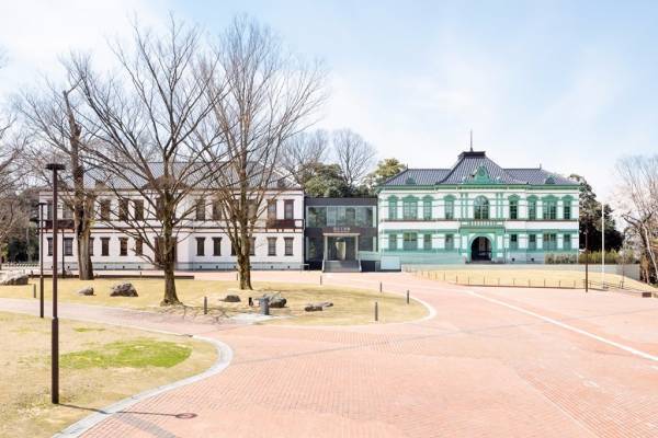 工芸専門の美術館「国立工芸館」金沢に開館 - 陶磁やガラスなど近現代日本の工芸作品を所蔵・展示