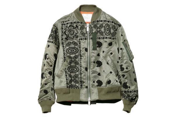 sacai ドーバー限定、バンダナ風ペイズリー柄を刺繍で施したウィメンズ・メンズMA-1