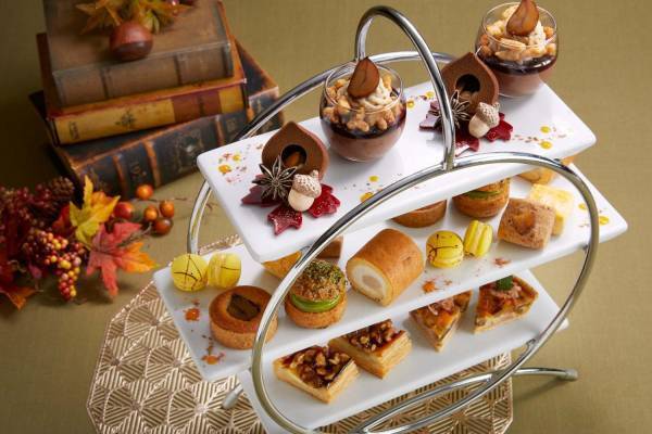 ロイヤルパークホテルで“栗づくし”秋のアフタヌーンティー、マロンのケーキやキッシュなど