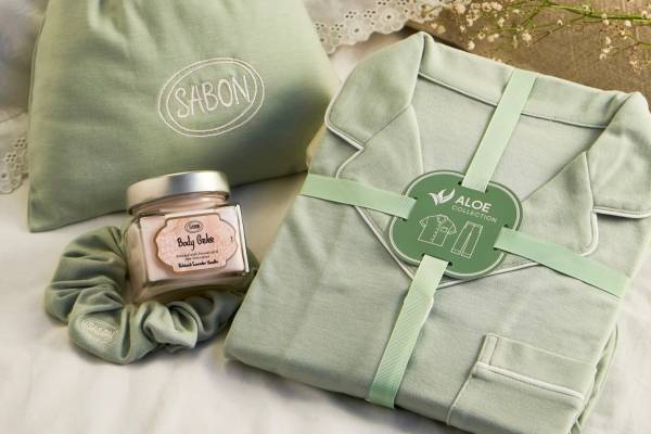 GU×SABONコラボ第2弾！しっとり質感の“アロエパジャマ”登場&ボディケア限定キットも