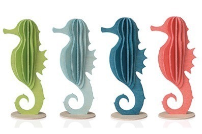 銀座ロフトに魚グッズが集結「ぎんざ水族館」魚型バッグやTシャツ、各種文房具＆雑貨など