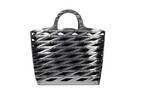 バレンシアガの新作バッグ「ネオ バスケット」ダイヤモンド型カッティングにエンボスロゴ