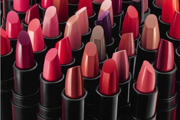 メイクアップフォーエバー、プロ級の仕上がり実現“リップブラシ”風新リップ「ルージュアーティスト」